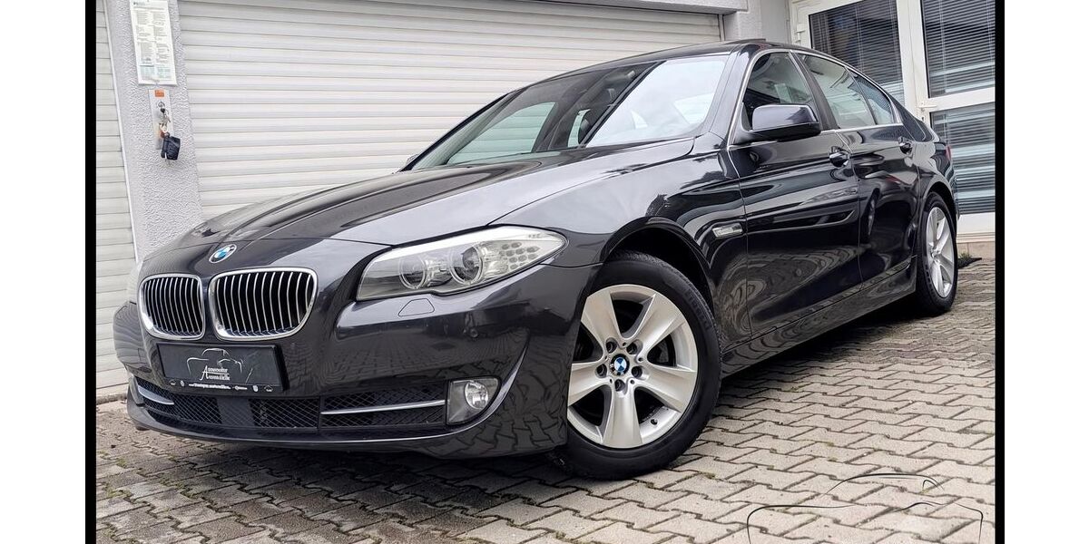 BMW 523 141.000 km 11.950 &euro; München 81243
