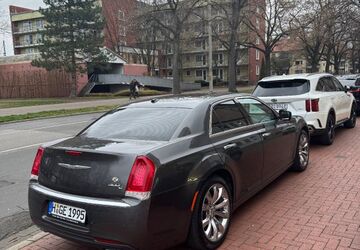 Chrysler 300C 103.000 km 23.000 &euro; Hannover 30419