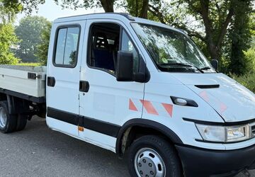 IVECO Andere 220.000 km 10.900 &euro; Isselburg 46419