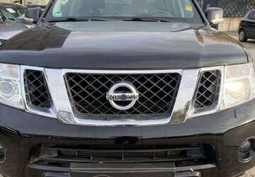 Nissan Pathfinder 200.000 km 5.599 &euro; Paderborn 33100