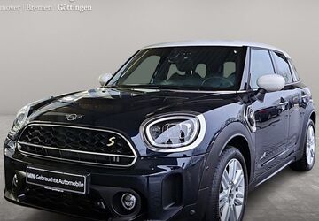 Mini Cooper SE Countryman 52.116 km 27.801 &euro; Göttingen 37081