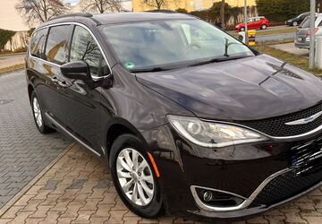 Chrysler Pacifica 146.000 km 19.250 &euro; Altmannstein 93336