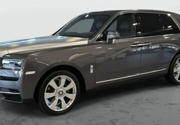 Rolls Royce Cullinan 21.035 km 315.350 &euro; Baierbrunn 82065
