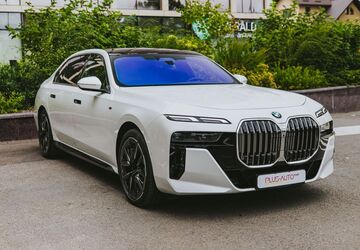 BMW 740 16.800 km 112.530 &euro; Bucuresti 01146