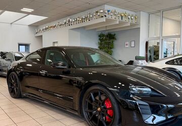 Porsche Taycan 39.998 km 77.850 &euro; Stuhr-Bremen 28816