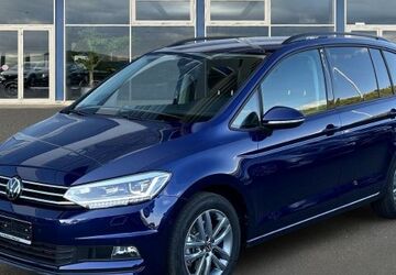 VW Touran 15.700 km 31.950 &euro; Herborn 35745