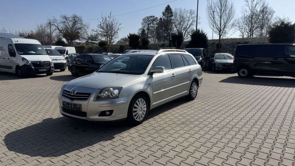 Toyota Avensis 287.662 km 2.499 &euro; Friedberg 86316