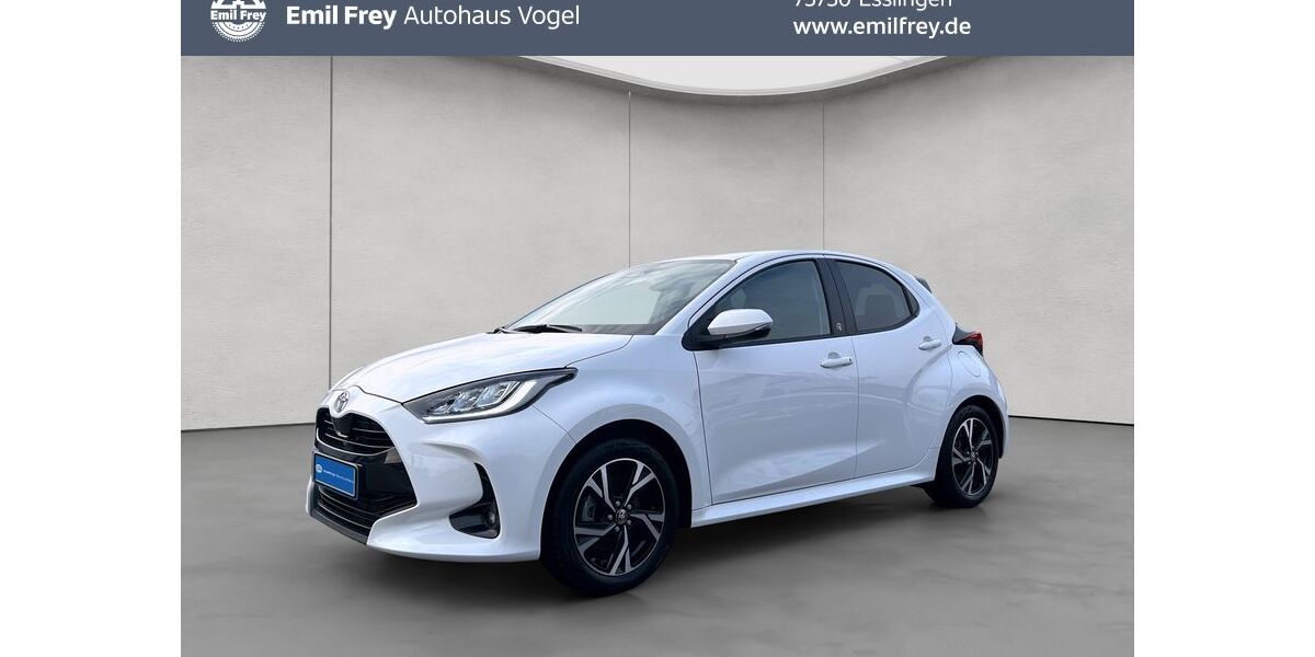 Toyota Yaris 11.860 km 21.980 &euro; Esslingen 73730