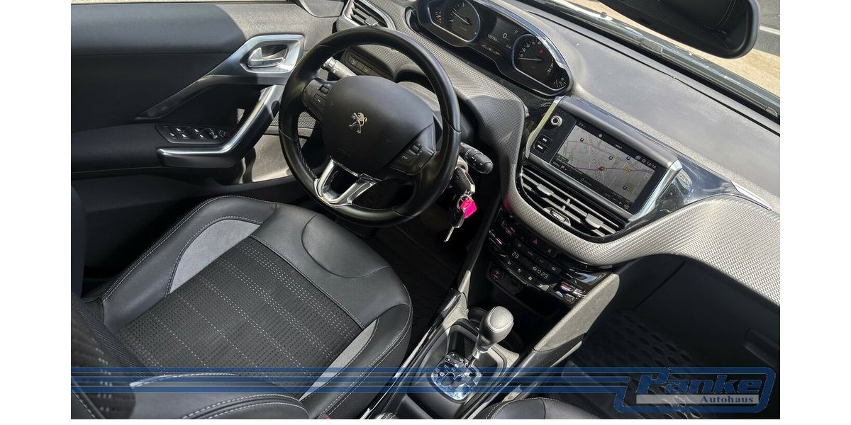Peugeot 2008 Allure*AHK*Navi*Car-play*SHZ*LED*Tempo* 103.785 km 10.890 &euro; Berlin 13187