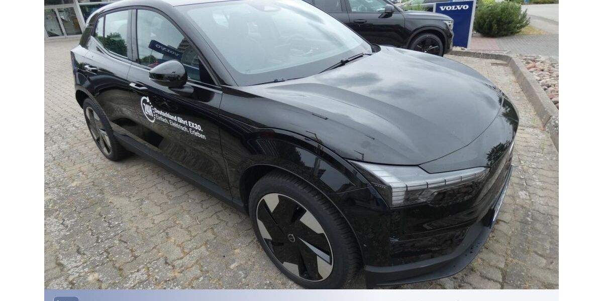 Volvo EX30 4.900 km 44.490 &euro; Neubrandenburg 17033