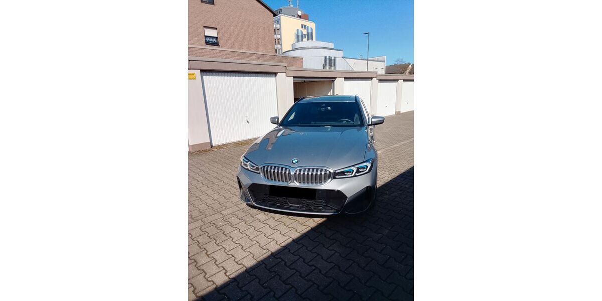 BMW 330 37.000 km 33.999 &euro; Hösel 40883