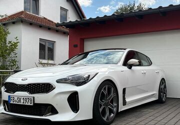 Kia Stinger 71.000 km 31.200 &euro; Wölfersheim 61200