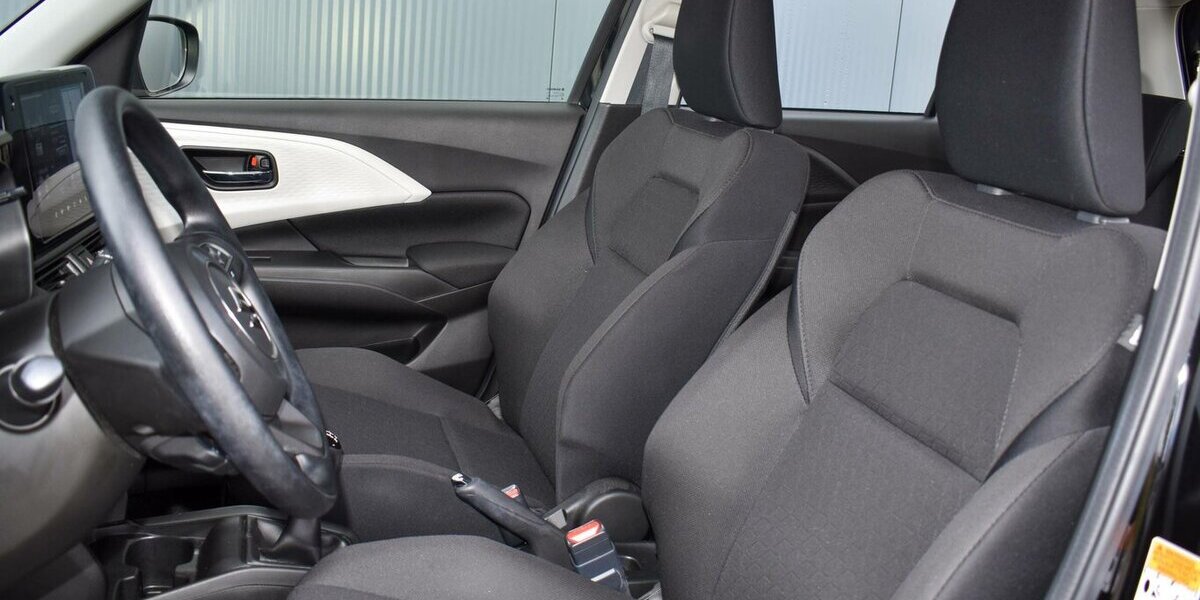 Suzuki Swift Club 1.2l M/T Dualjet Hybrid 26.700 km 15.450 &euro; Höchberg-Würzburg 97204