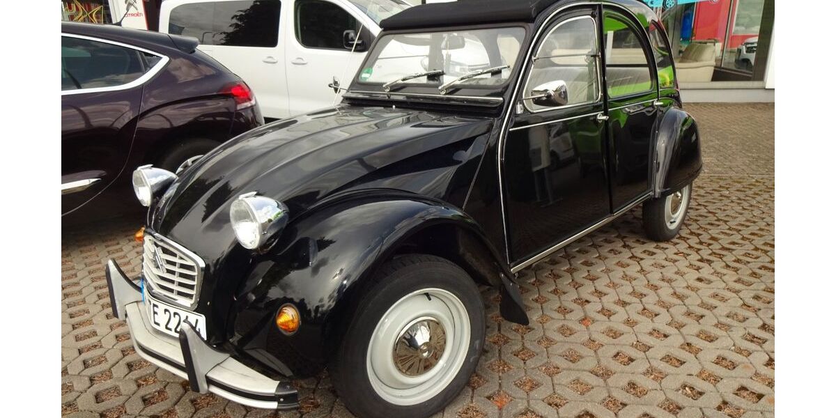 Citroen 2 CV 10.673 km 13.900 &euro; Werl 59457