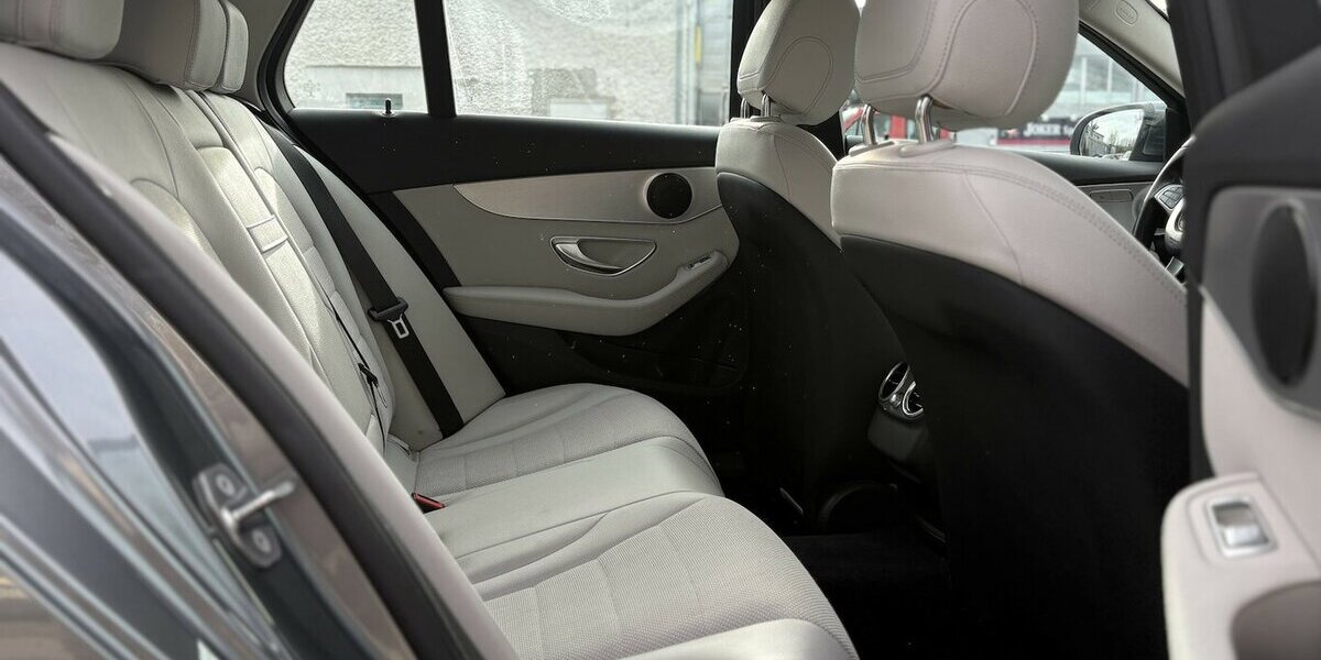 Mercedes-Benz C 220 D T BlueTec NAVI/PDC/SHZ/ACC/SPURHALTE/LED 99.900 km 17.900 &euro; Villingen-Schwenningen 78054