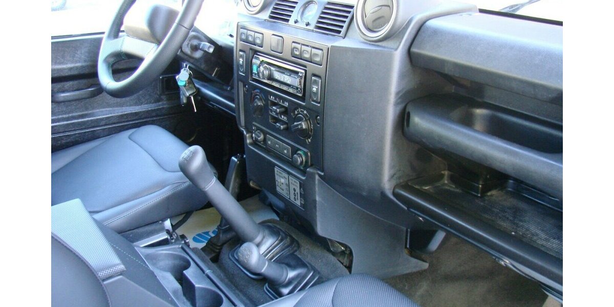 Land Rover Defender 110 E Station Wagon 7-Sitzer LED Leder AH 119.107 km 53.980 &euro; Falkensee 14612