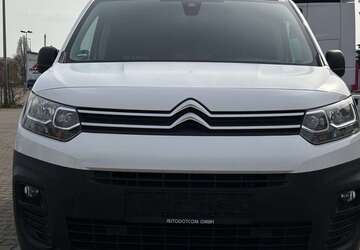 Citroen Berlingo 147.580 km 9.990 &euro; Duisburg 47055