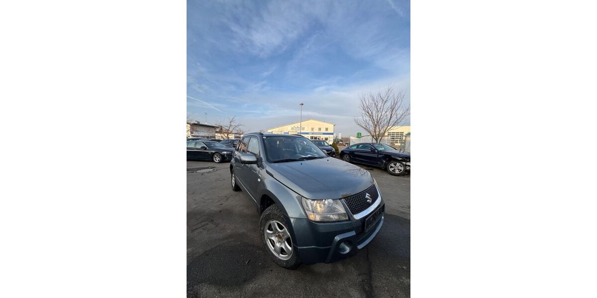 Suzuki Grand Vitara 224.993 km 1.999 &euro; weingarten 88250