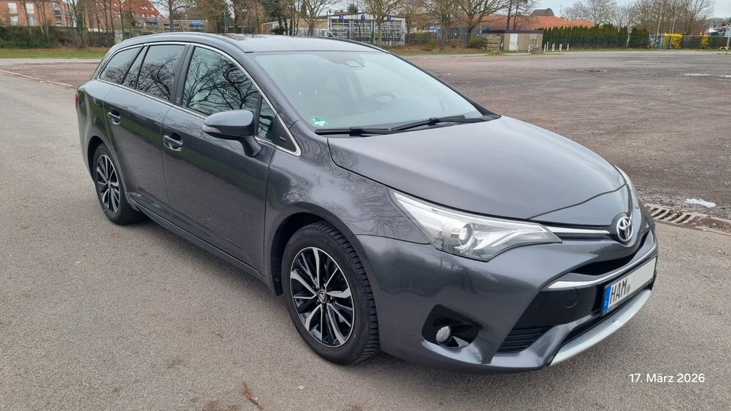 Toyota Avensis 72.254 km 16.000 &euro; Hamm 59071
