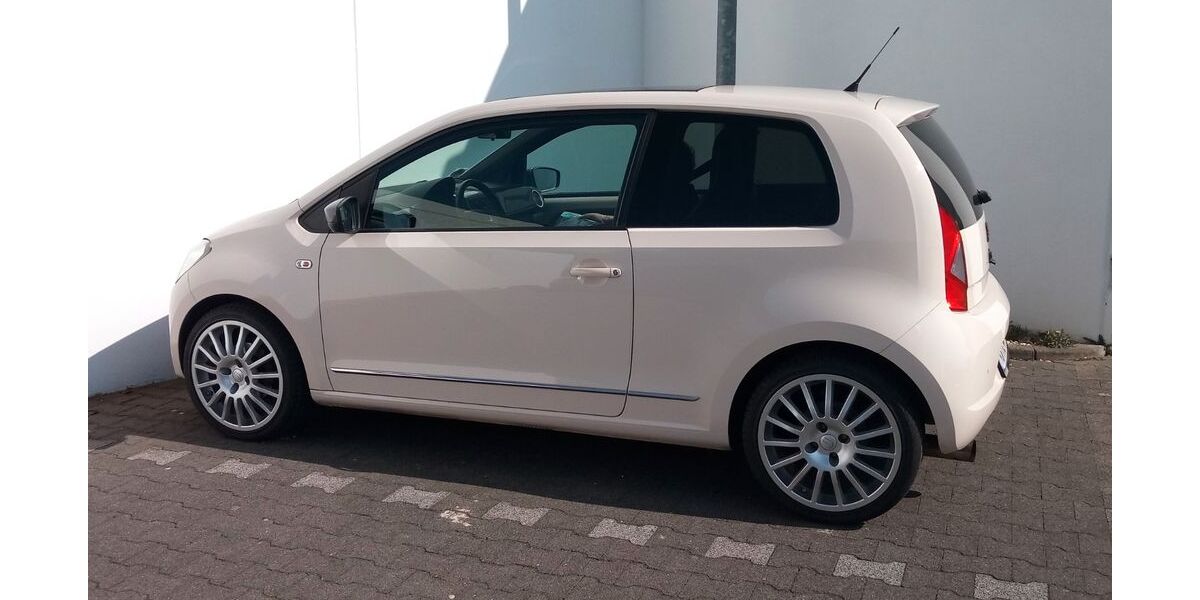Seat Mii 84.000 km 9.990 &euro; Köln 50737
