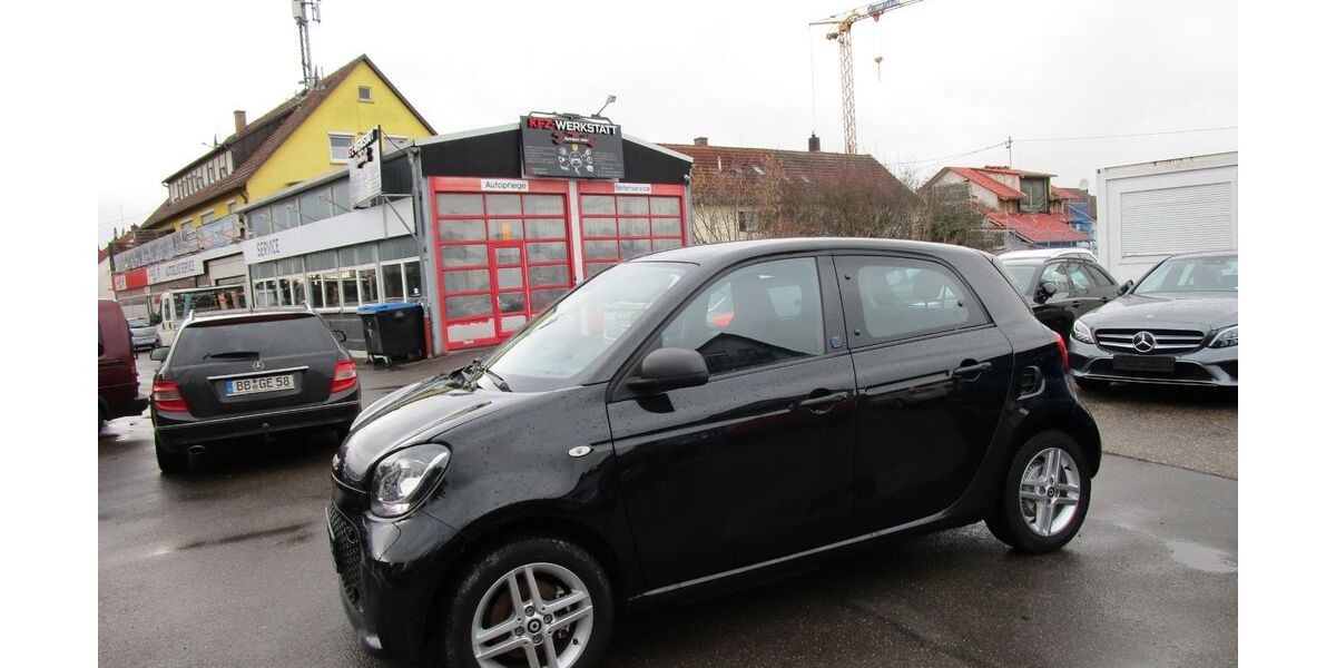 Smart ForFour 17.000 km 10.500 &euro; Böblingen 71032