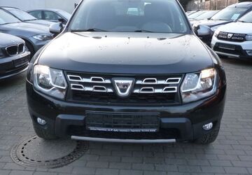 Dacia Duster 121.000 km 7.799 &euro; Trappenkamp 24610