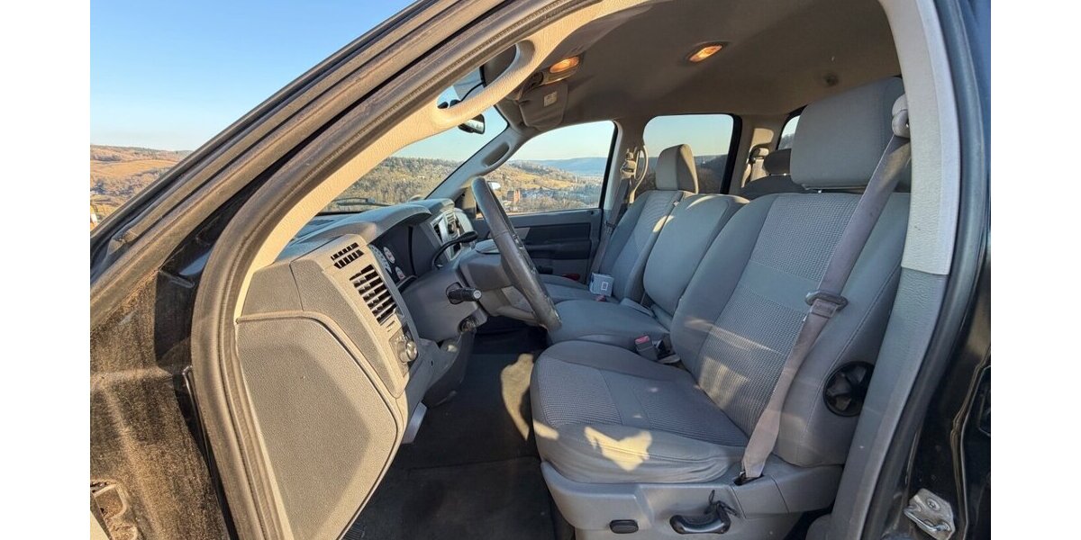 Dodge RAM 1500 Hemi 172.000 km 7.500 &euro; Rudolstadt 07407