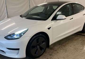 Tesla Model 3 44.997 km 25.740 &euro; Herges-Hallenberg 98587