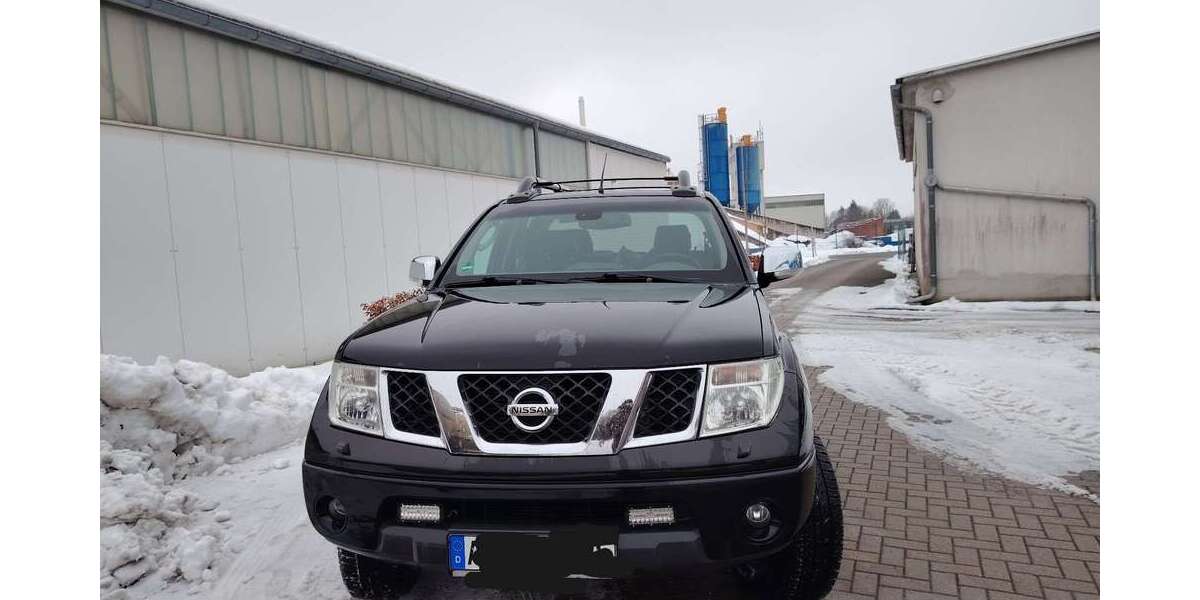 Nissan Navara 240.697 km 9.200 &euro; Königstein 92281
