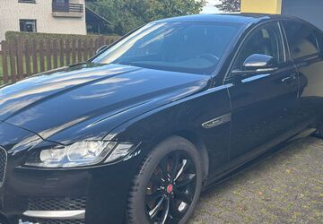 Jaguar XF 185.200 km 8.800 &euro; Monschau 52156
