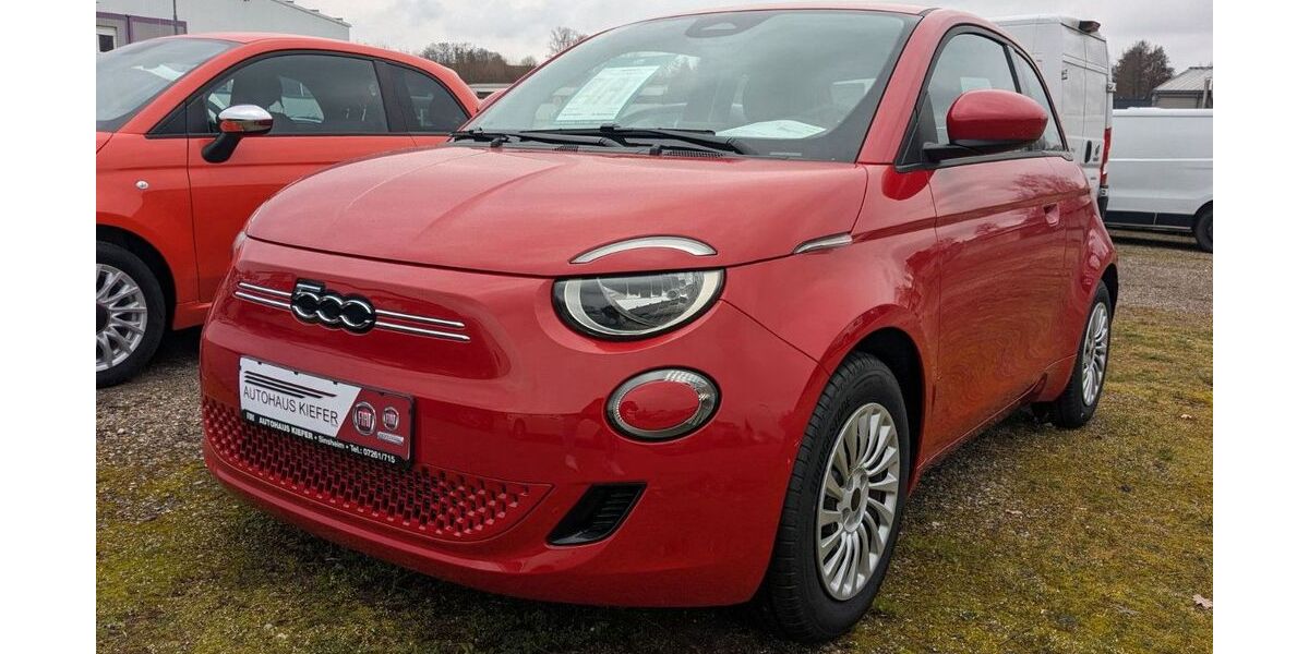 Fiat 500e 2.500 km 25.990 &euro; Sinsheim 74889