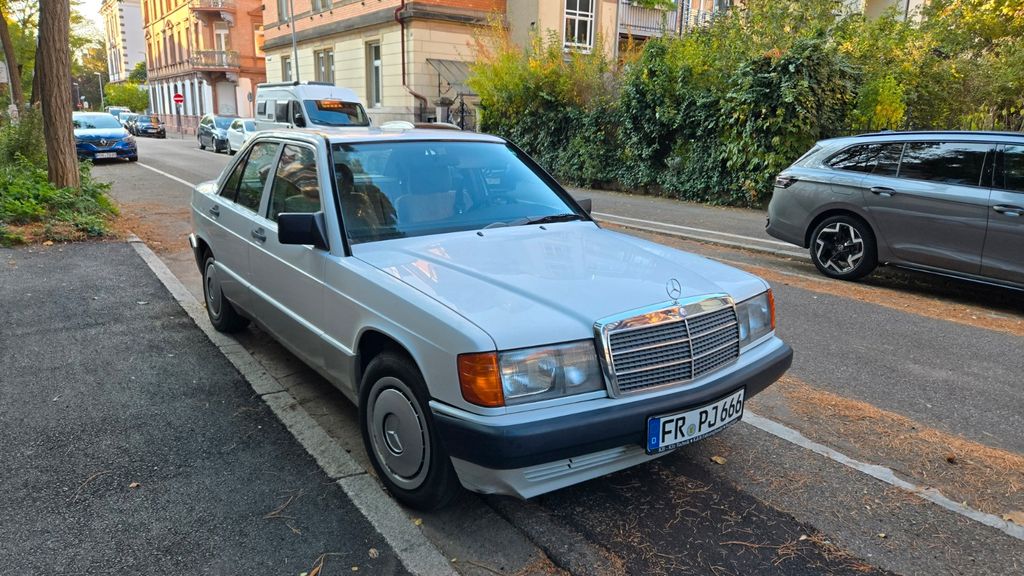 Mercedes-Benz 190 165.900 km 6.999 &euro; Freiburg 79100
