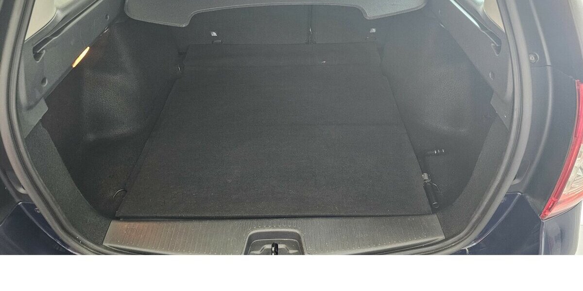 Dacia Logan Laureate+ LPG + AHK + Insp.TÜV AU + NEU + 140.000 km 5.745 &euro; Schwalbach/Taunus 65824
