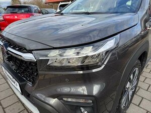 Suzuki SX4 S-CROSS 1.4 COMF.+ALLGRIP 6AT 2.000 km 32.490 &euro; Höhenkirchen-Siegertsbrun 85635