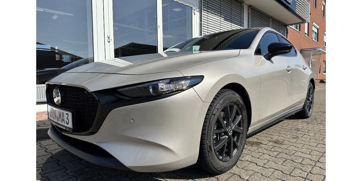 Mazda 3 7.079 km 24.790 &euro; Waren 17192