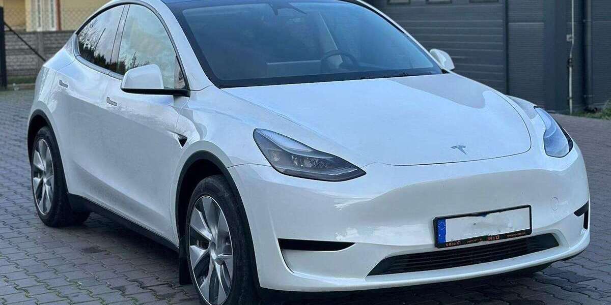 Tesla Model Y 24.000 km 33.000 &euro; Kassel 34121