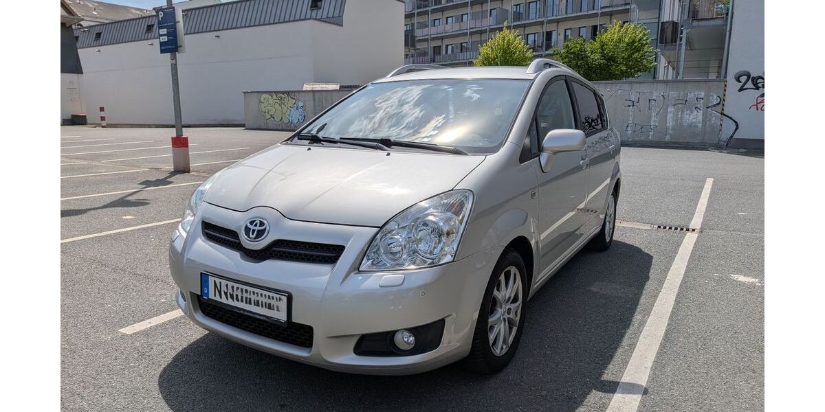 Toyota Corolla Verso 184.000 km 5.800 &euro; Nürnberg 90473