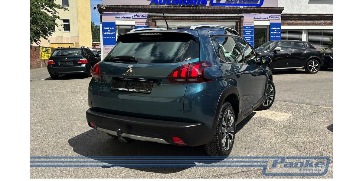 Peugeot 2008 Allure*AHK*Navi*Car-play*SHZ*LED*Tempo* 103.785 km 10.890 &euro; Berlin 13187