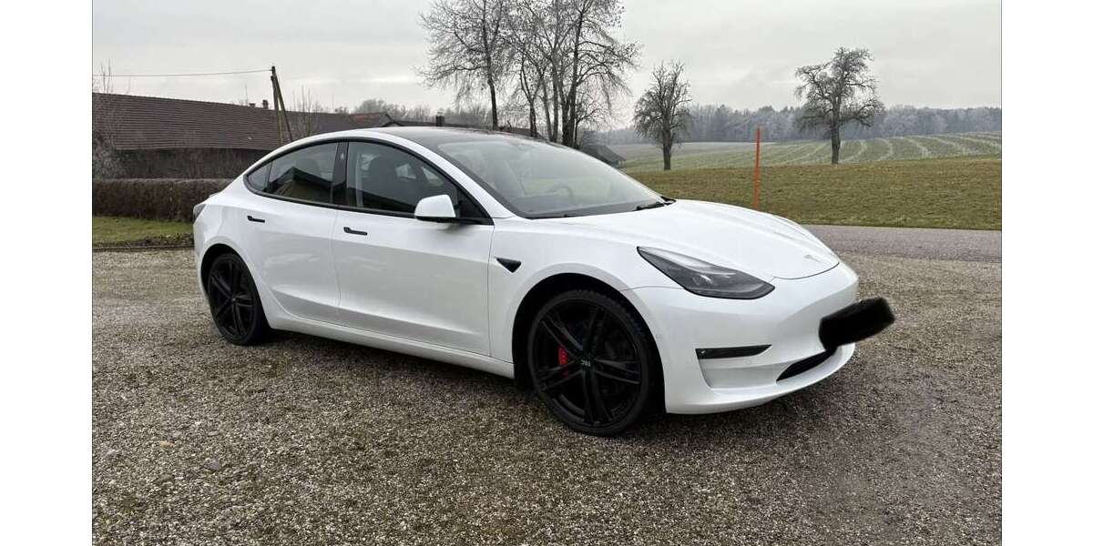 Tesla Model 3 59.900 km 28.900 &euro; Simbach am inn 84359