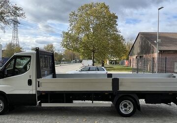 IVECO Andere 218.000 km 22.491 &euro; Berlin 12681