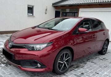 Toyota Auris 75.000 km 15.900 &euro; Blankenfelde-Mahlow (bei Berlin) 15831