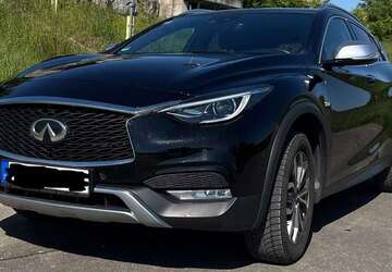 INFINITI QX30 93.000 km 17.150 &euro; Gemmingen 75050