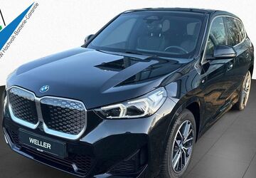 BMW iX1 21.838 km 37.310 &euro; Höxter / Stahle 37671