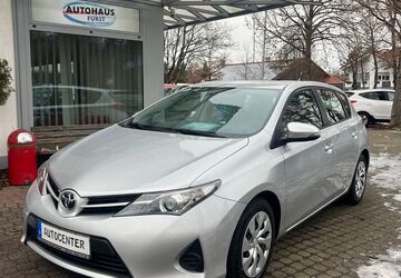 Toyota Auris 139.800 km 7.980 &euro; Fürstenfeldbruck 82256