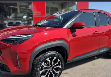 Toyota Yaris Cross 1.500 km 30.790 &euro; Dittenheim 91723