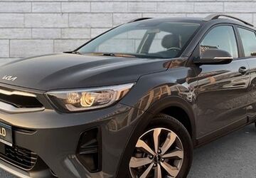 Kia Stonic 38.700 km 18.790 &euro; Augsburg 86179