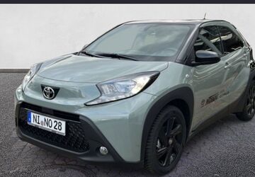 Toyota Aygo (X) 1.856 km 20.490 &euro; Porta Westfalica 32457