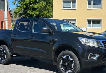 Nissan Navara 117.500 km 23.990 &euro; Solingen 42697