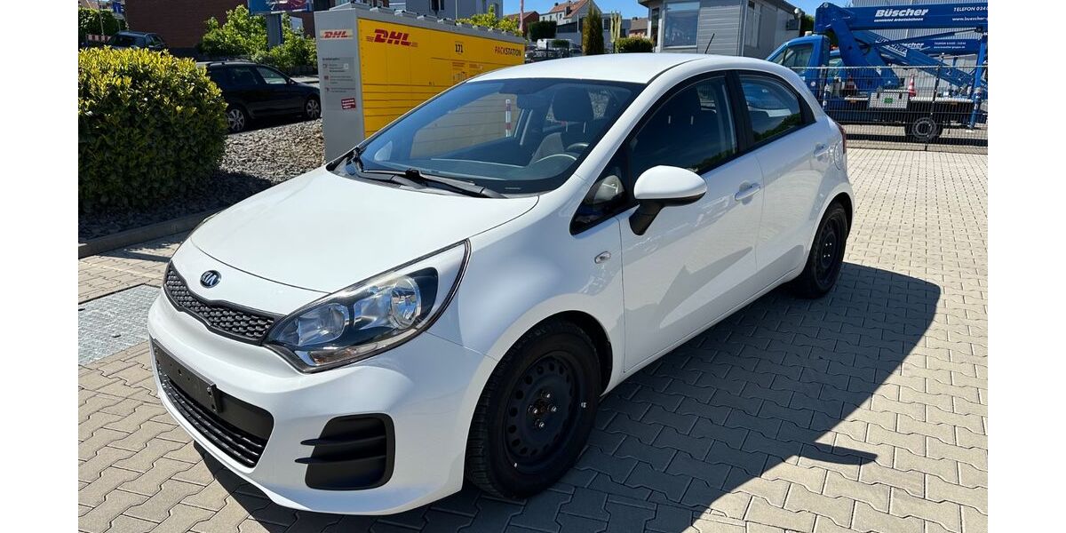 Kia Rio 138.535 km 5.990 &euro; Stolberg 52222