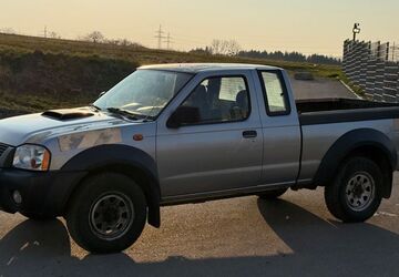 Nissan Navara 260.000 km 3.950 &euro; Dotternhausen 72359